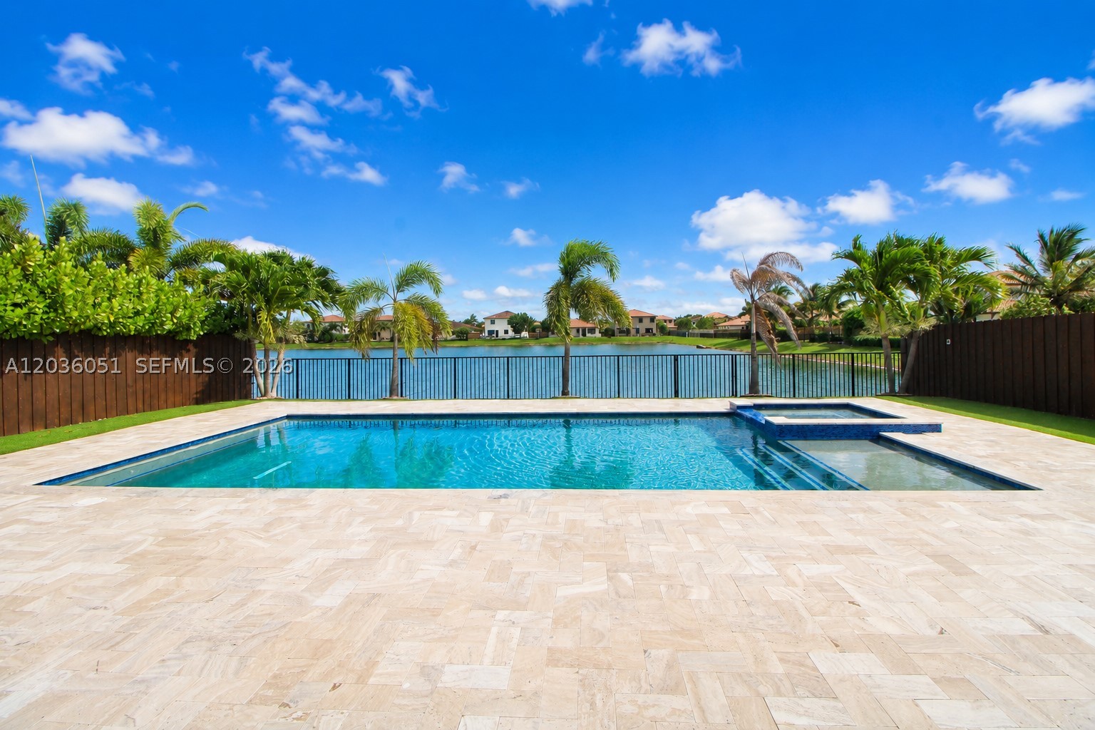 KINGMAN COMMONS - Residential