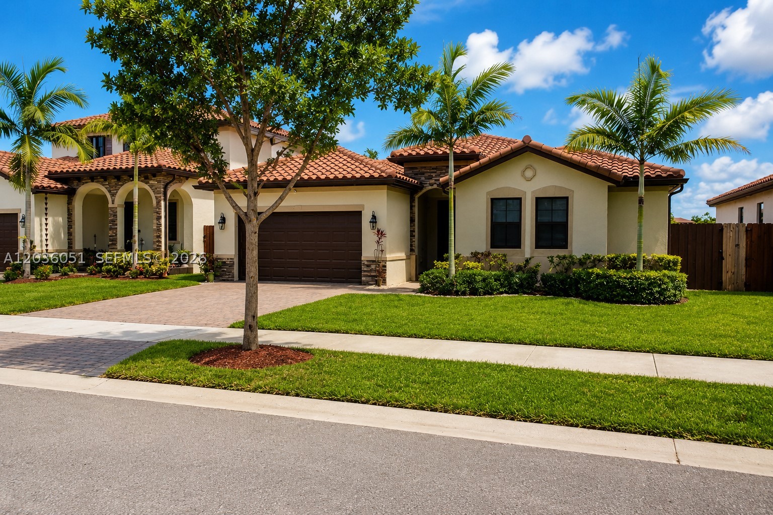 KINGMAN COMMONS - Residential