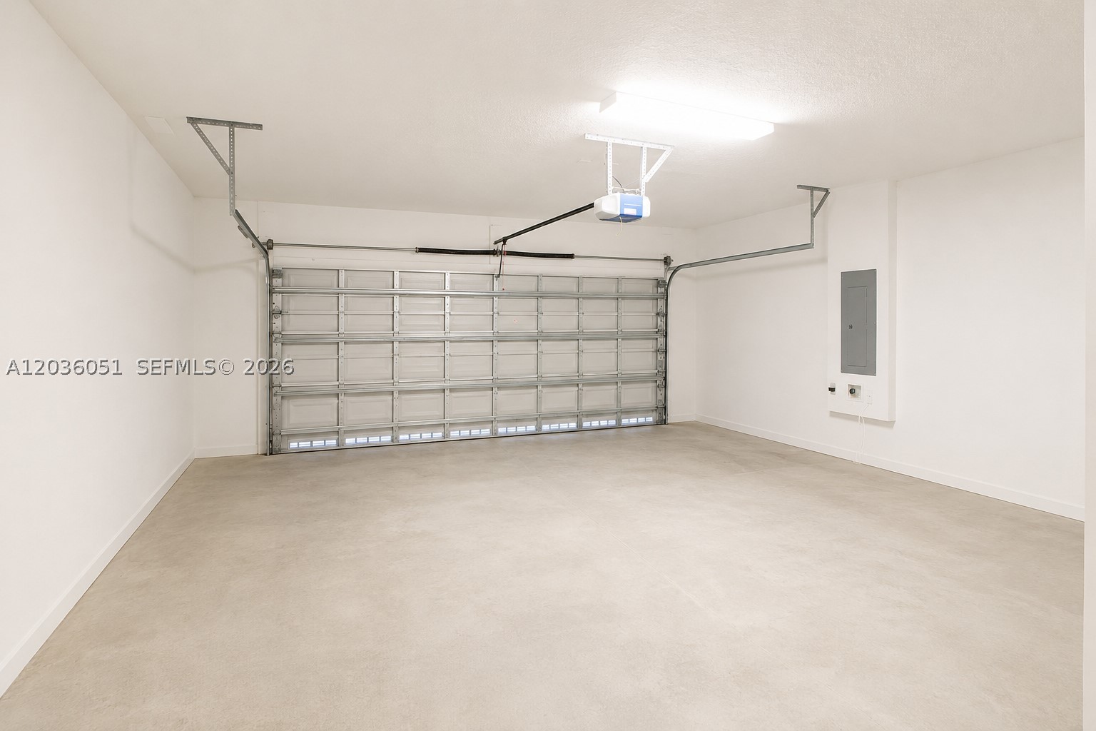 KINGMAN COMMONS - Residential