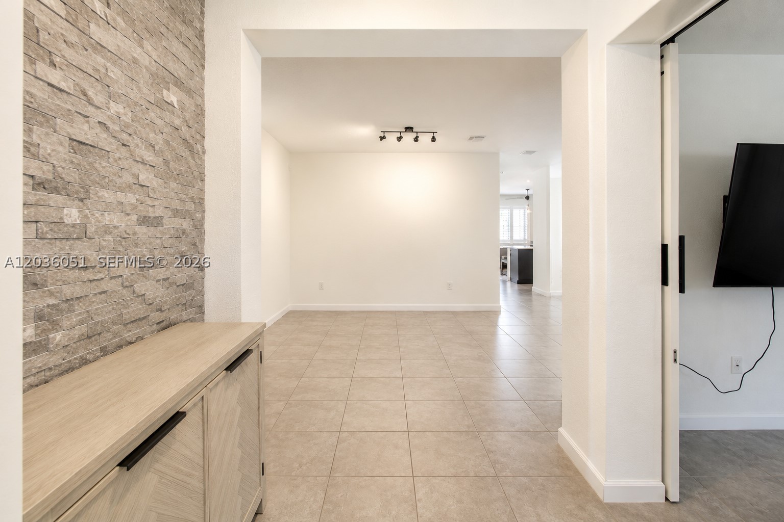 KINGMAN COMMONS - Residential