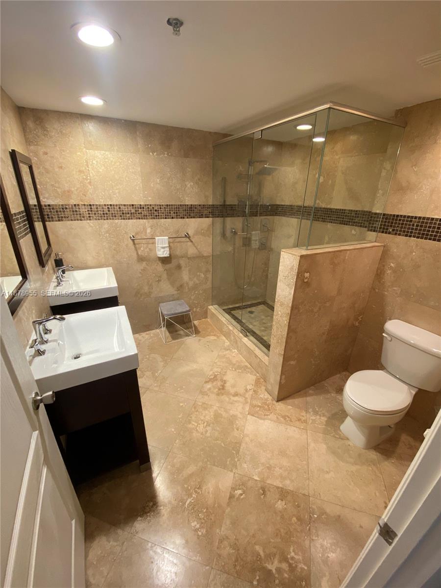 WAVERLY AT LAS OLAS CONDO - Residential
