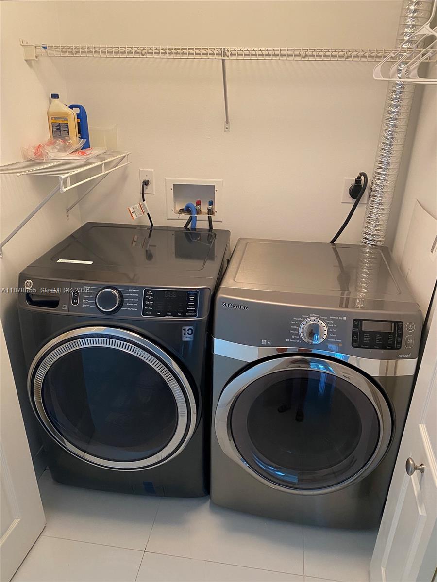 WAVERLY AT LAS OLAS CONDO - Residential