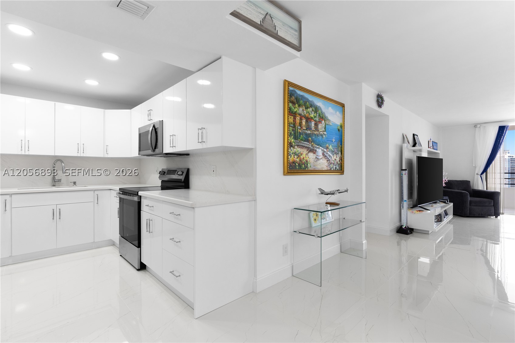 OLYMPUS CONDO - Residential