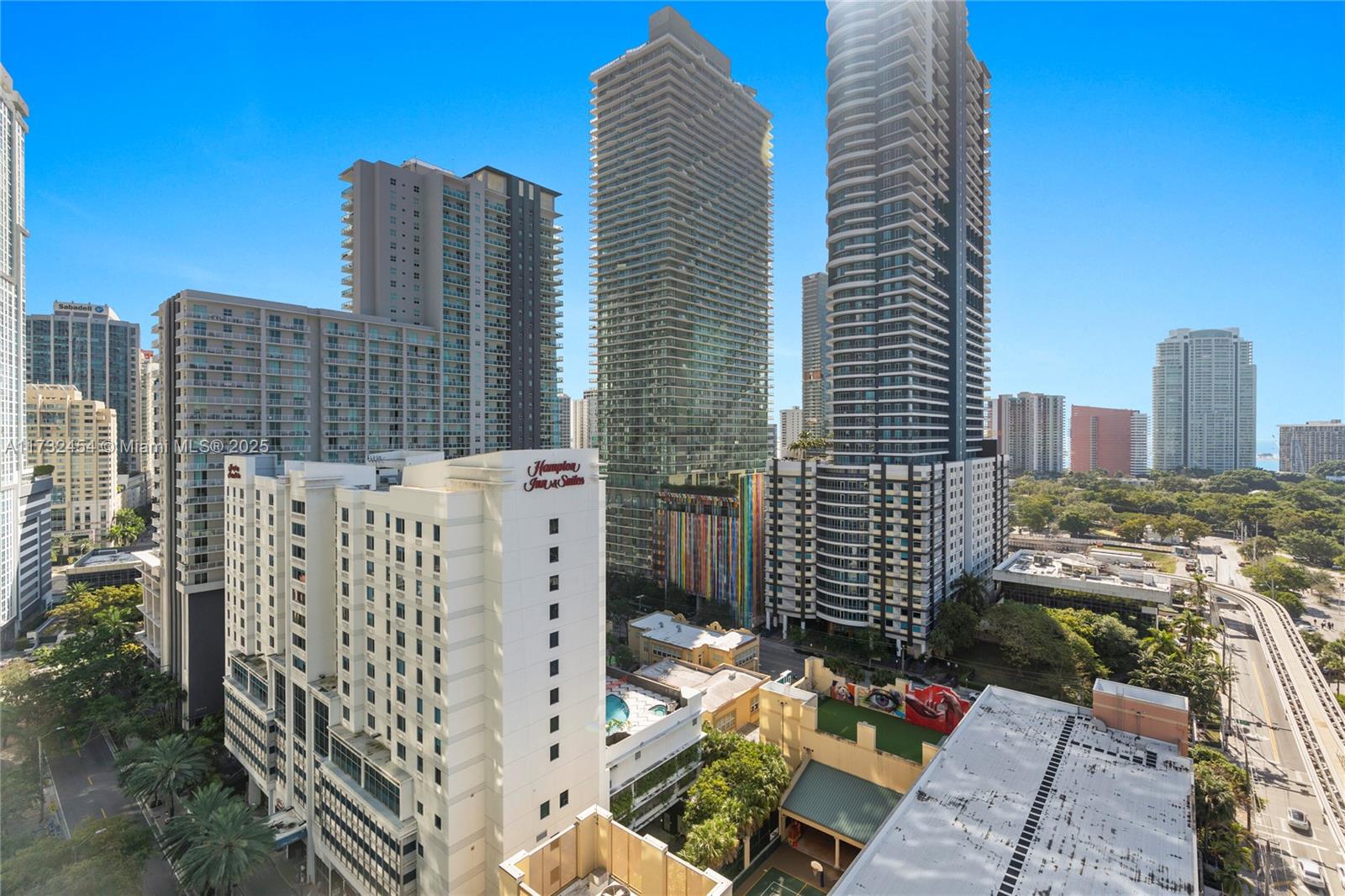 THE AXIS ON BRICKELL COND - Residential