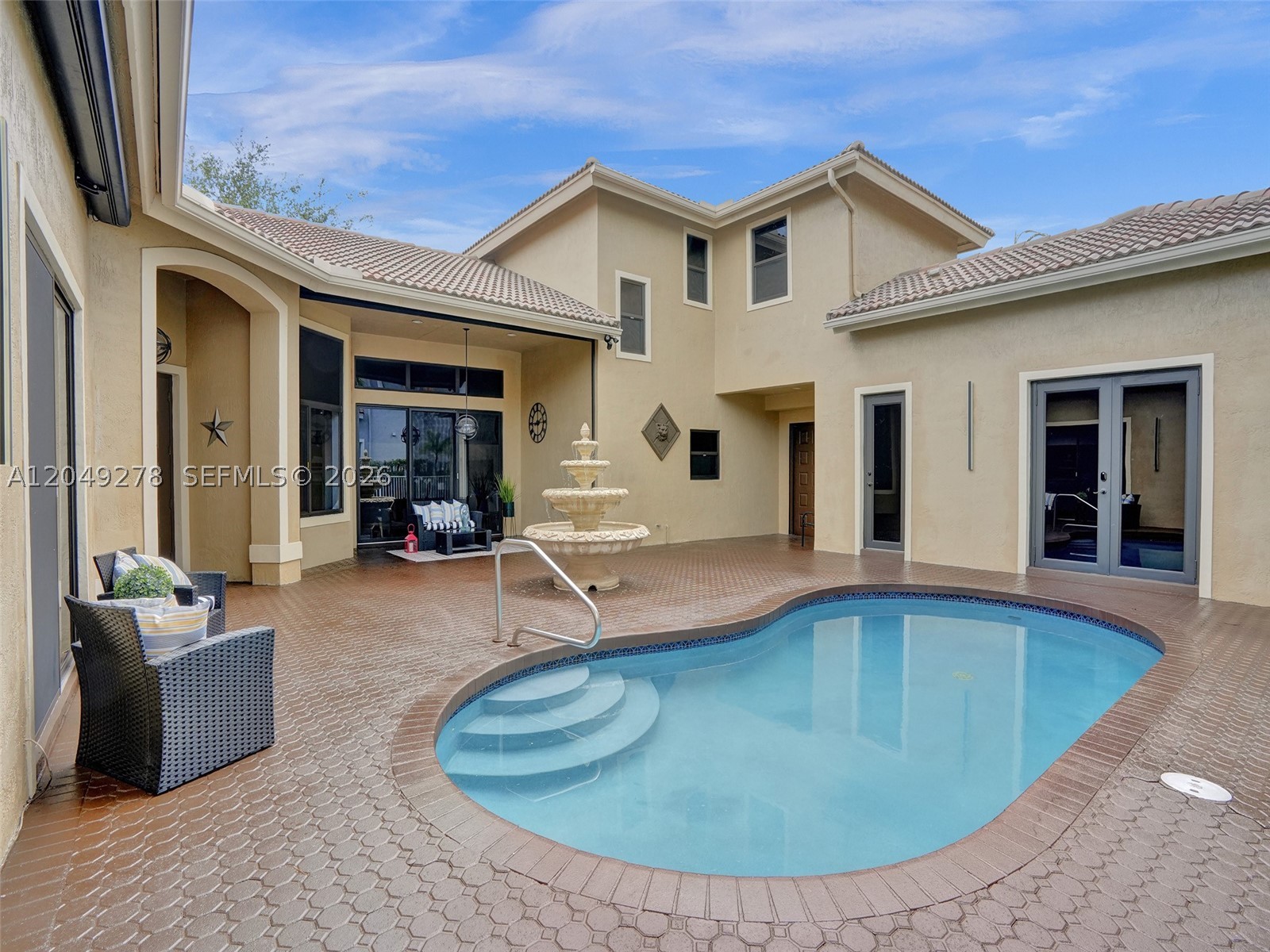MARINERS COVE OF EAGLE LA - Residential