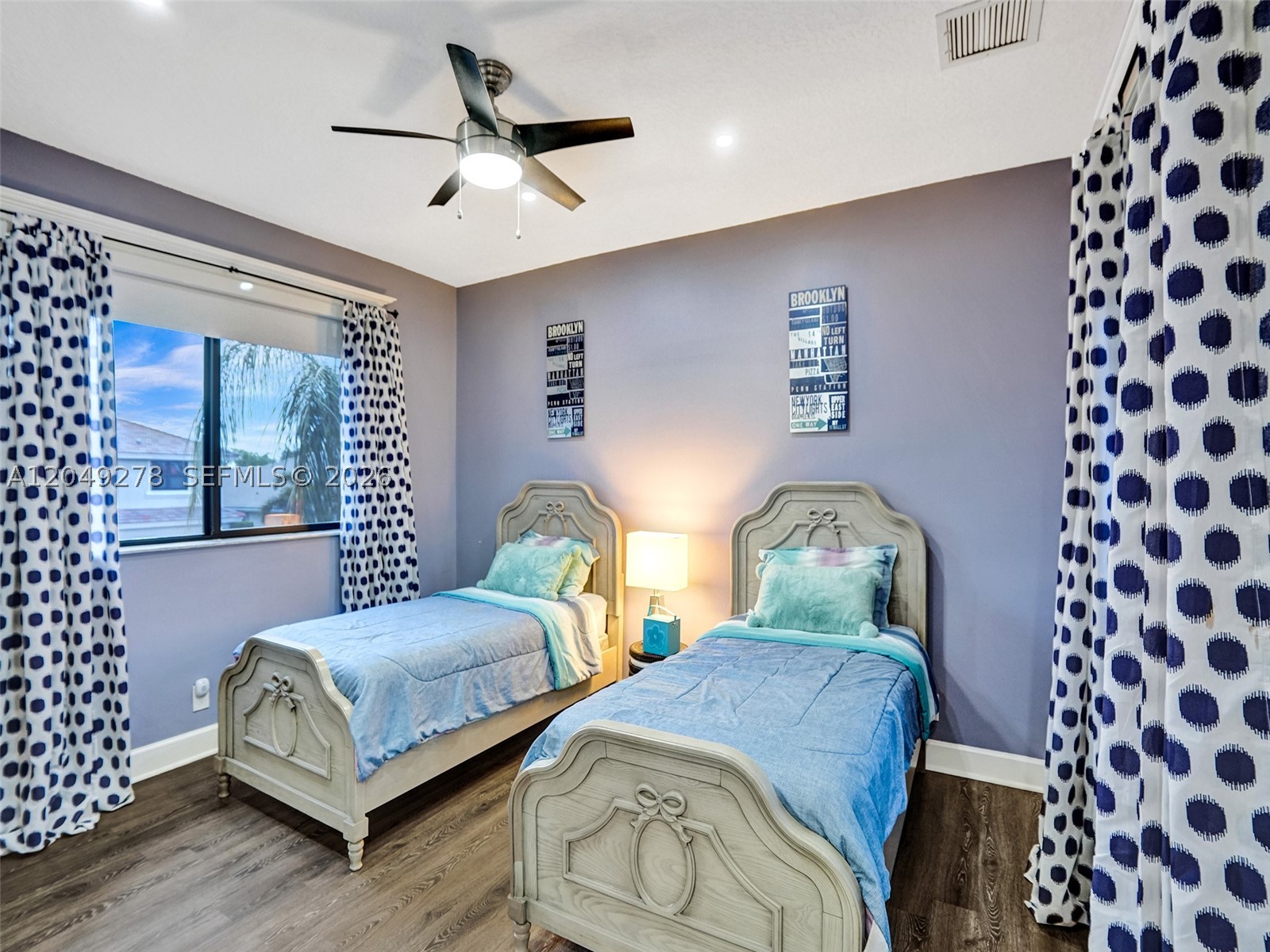 MARINERS COVE OF EAGLE LA - Residential