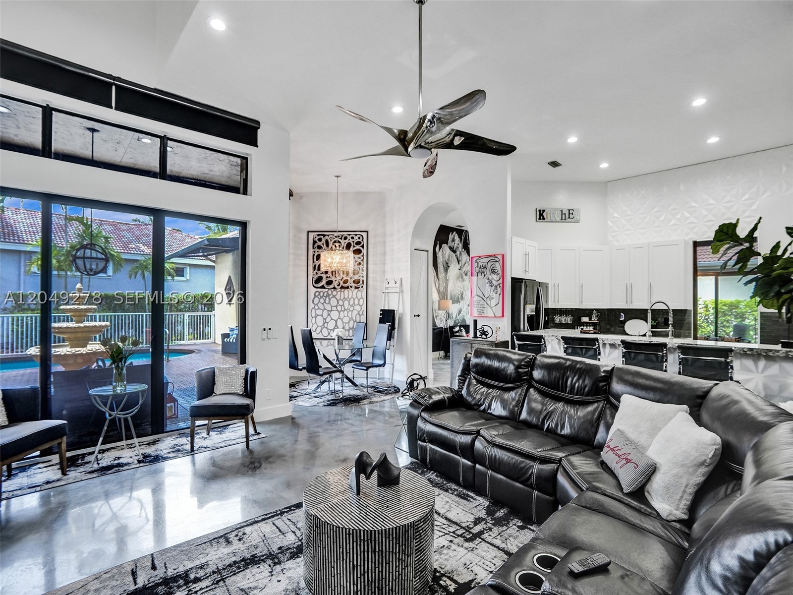MARINERS COVE OF EAGLE LA - Residential