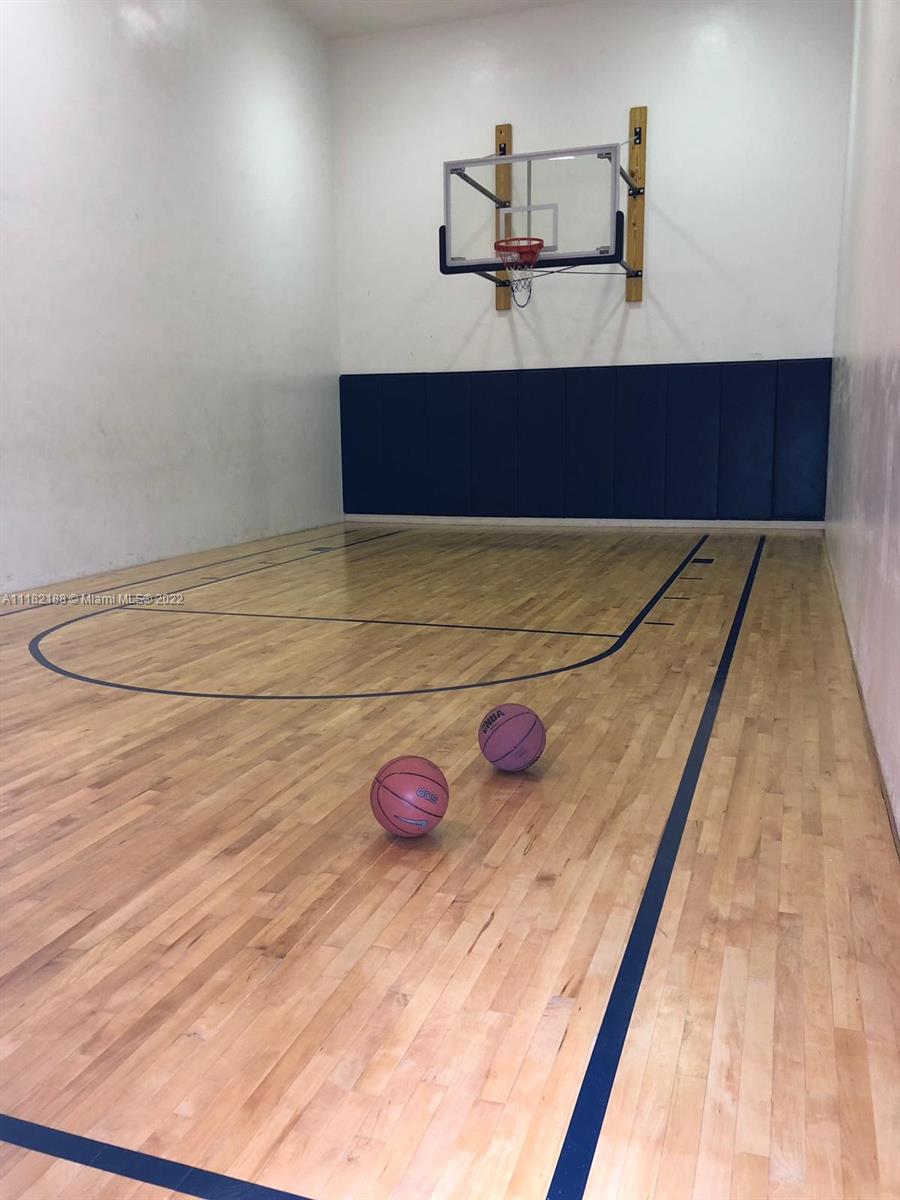 OCEANSIDE PLAZA CONDO - Residential Lease