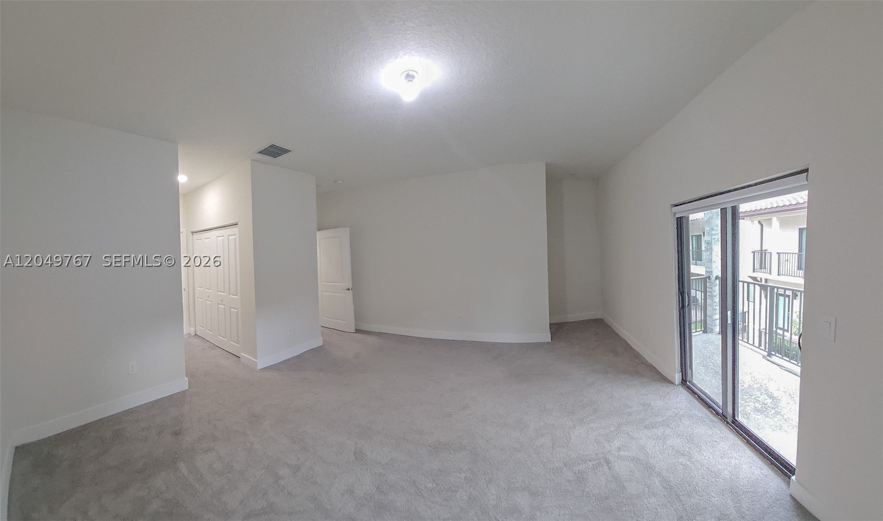 DOWNTOWN DORAL SOUTH PHAS - Residential Lease
