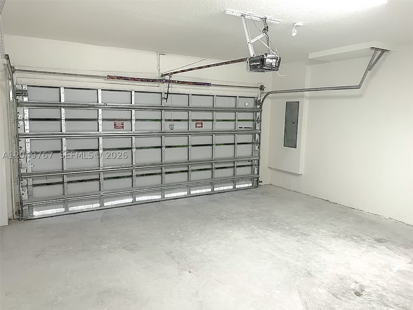 DOWNTOWN DORAL SOUTH PHAS - Residential Lease