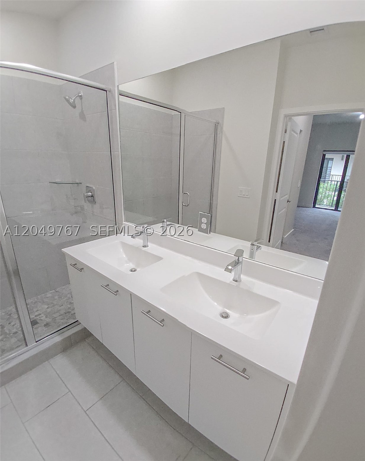 DOWNTOWN DORAL SOUTH PHAS - Residential Lease