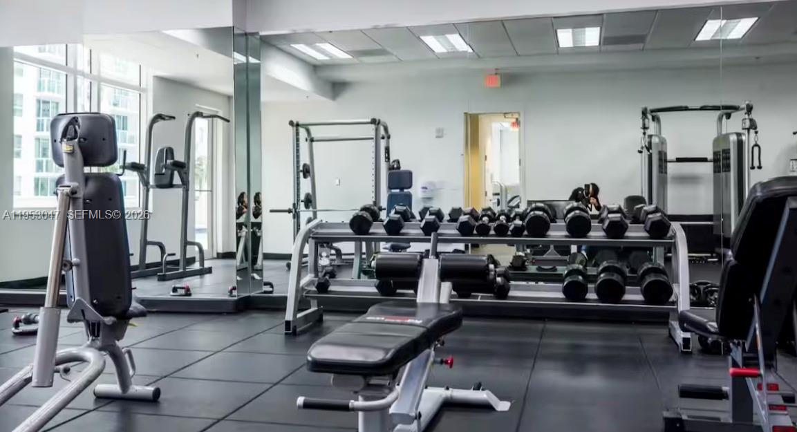 THE CLUB AT BRICKELL BAY - Residential