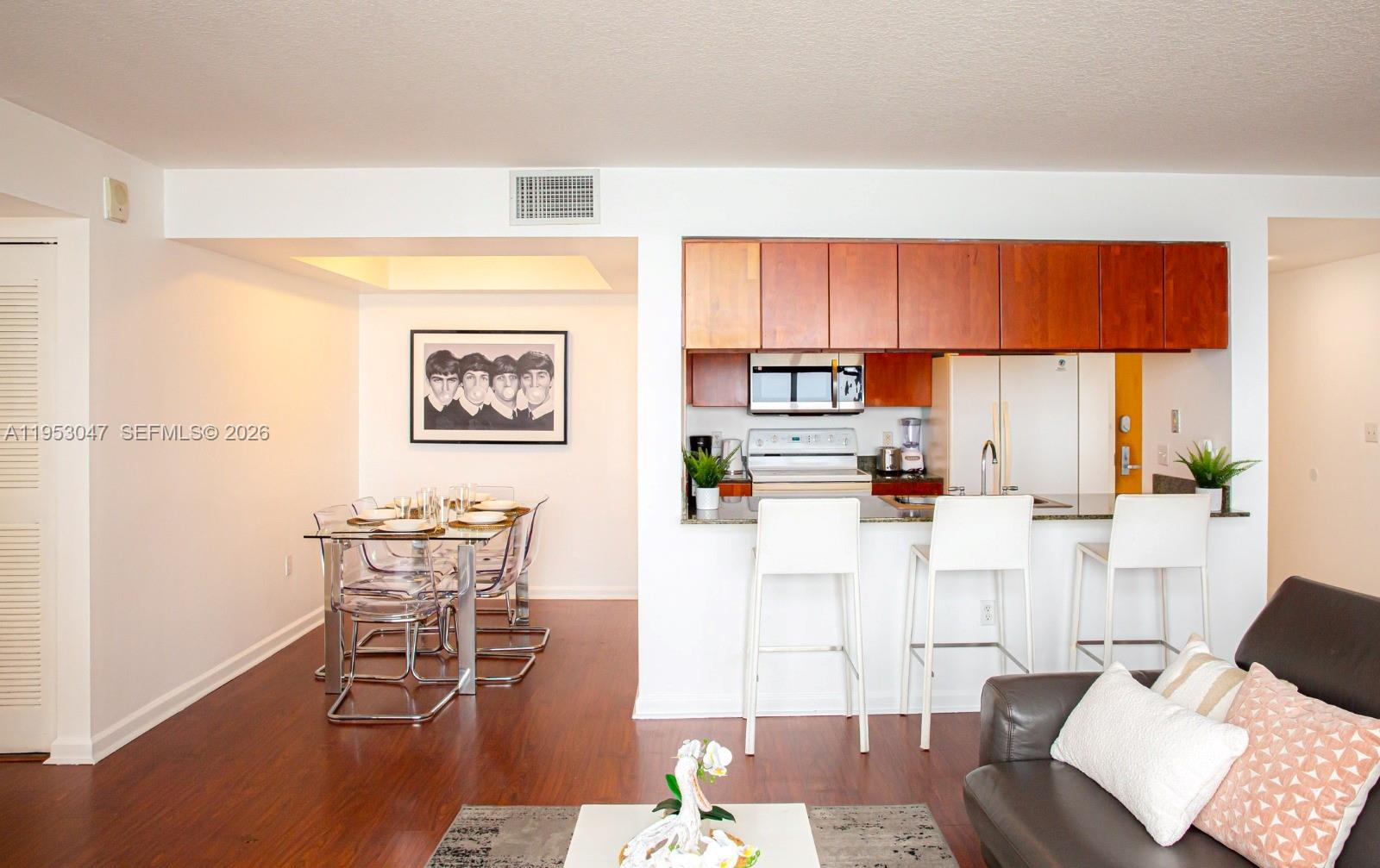 THE CLUB AT BRICKELL BAY - Residential