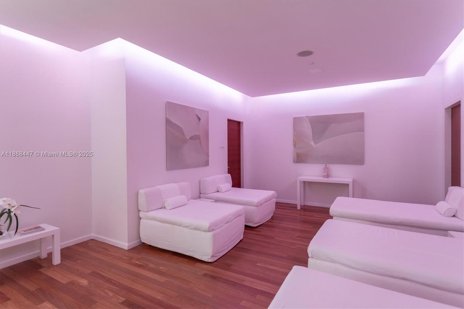 TEN MUSEUM PK RESIDENTIAL - Residential