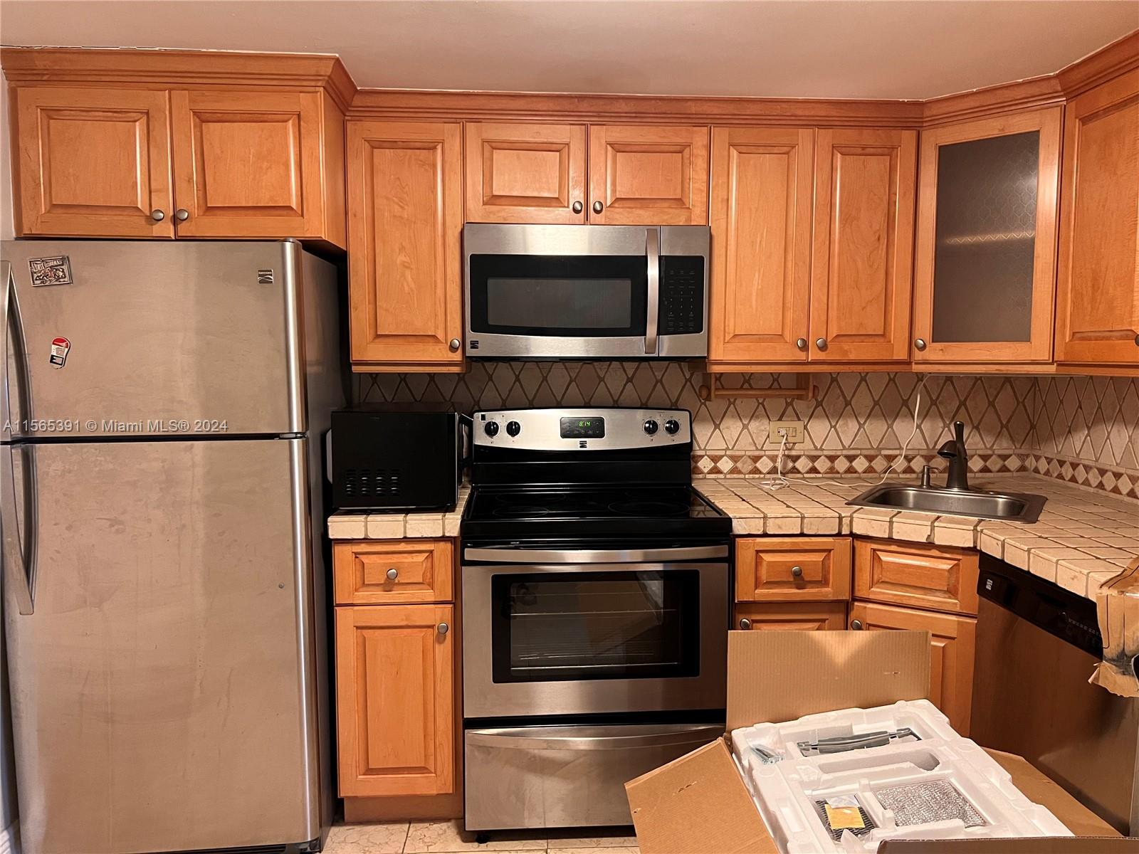 FOUR AMBASSADORS CONDO PH - Residential Lease