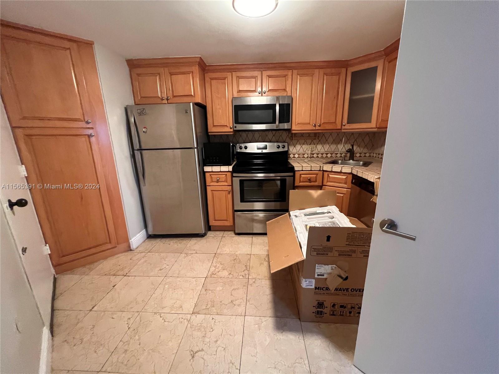 FOUR AMBASSADORS CONDO PH - Residential Lease