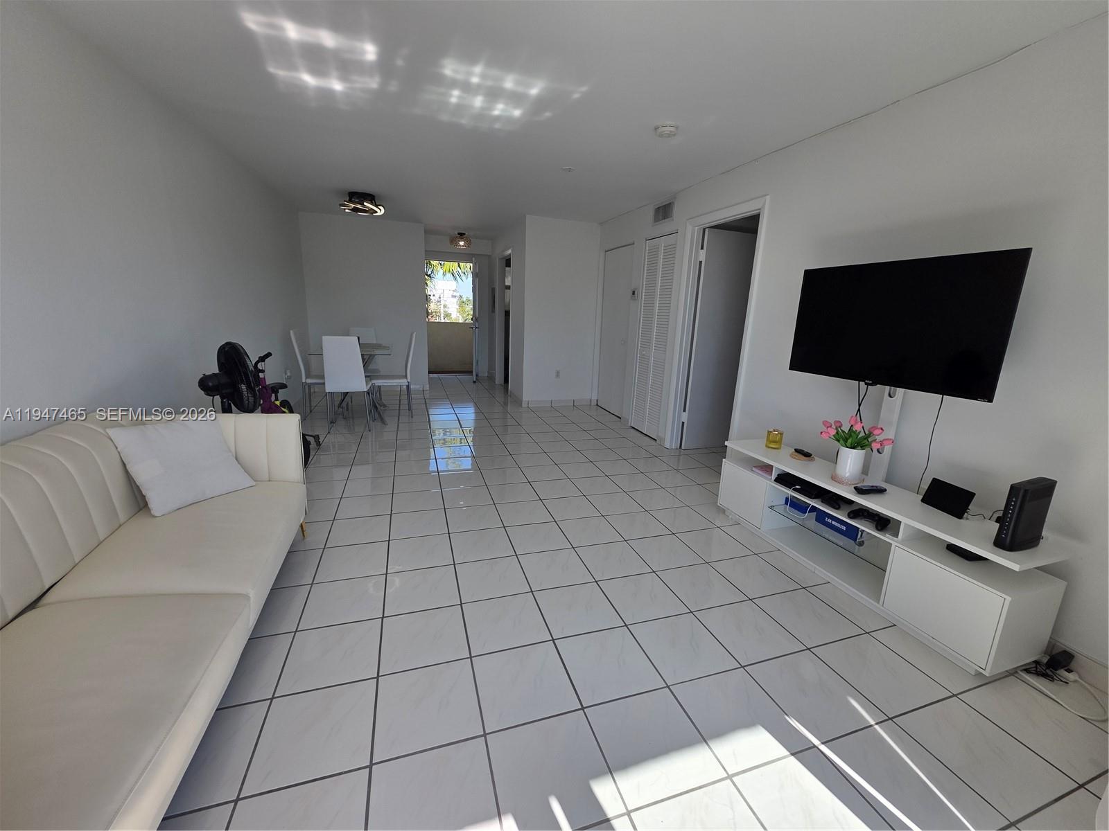 JEFFERSON PLAZA CONDO - Residential Lease
