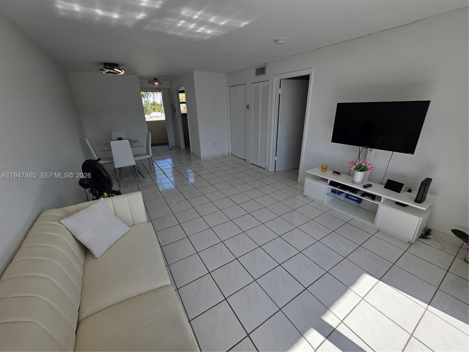 JEFFERSON PLAZA CONDO - Residential Lease