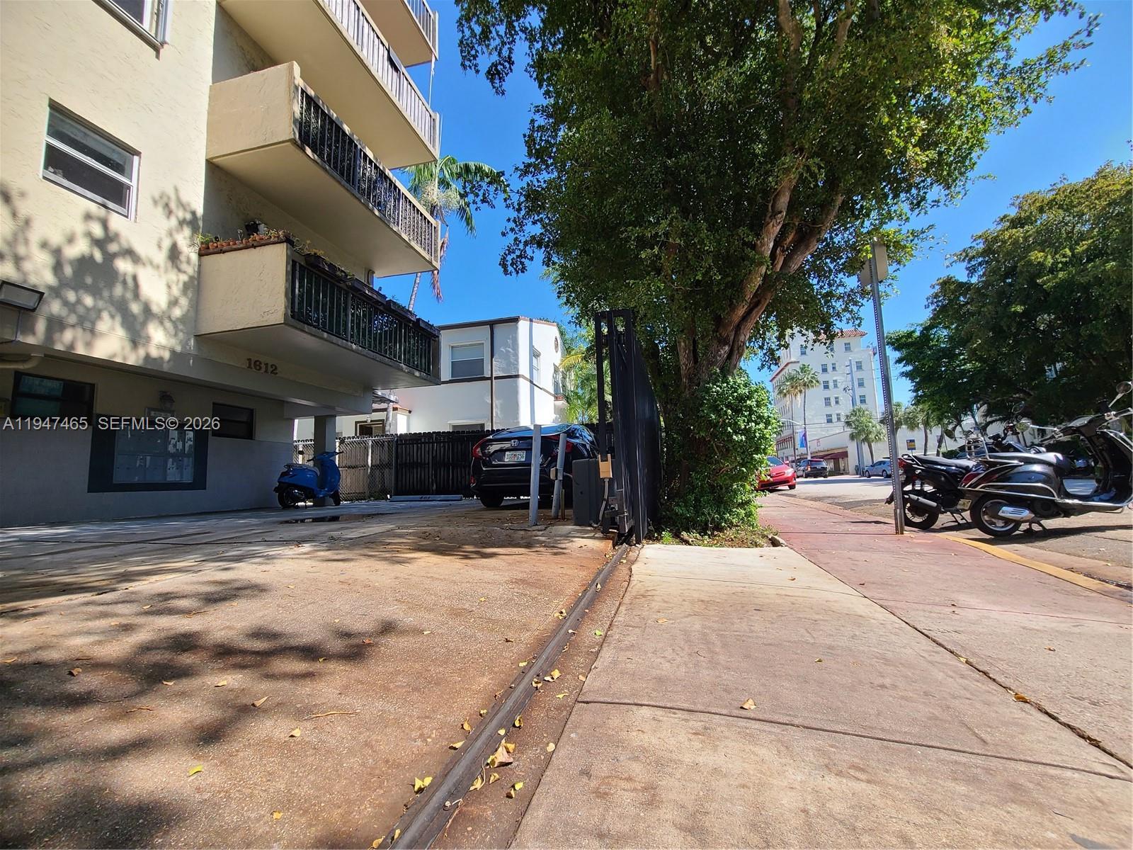 JEFFERSON PLAZA CONDO - Residential Lease