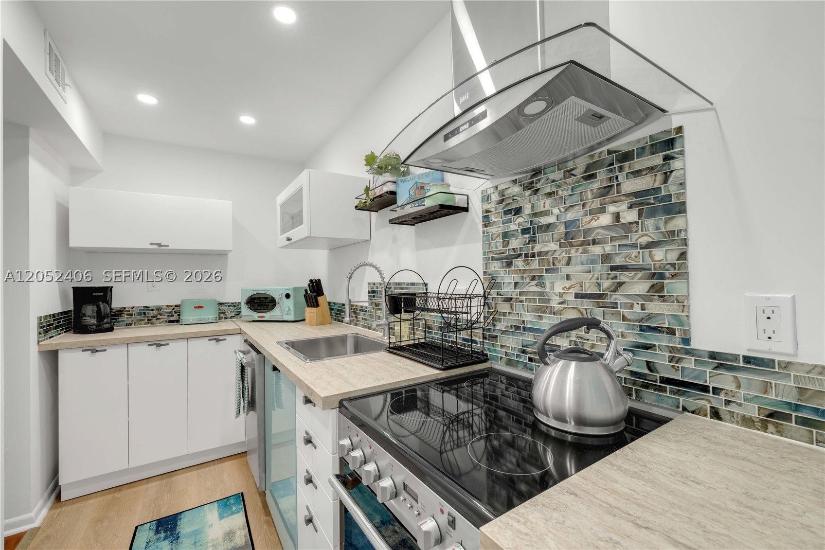 MIRADOR 1200 CONDO - Residential Lease