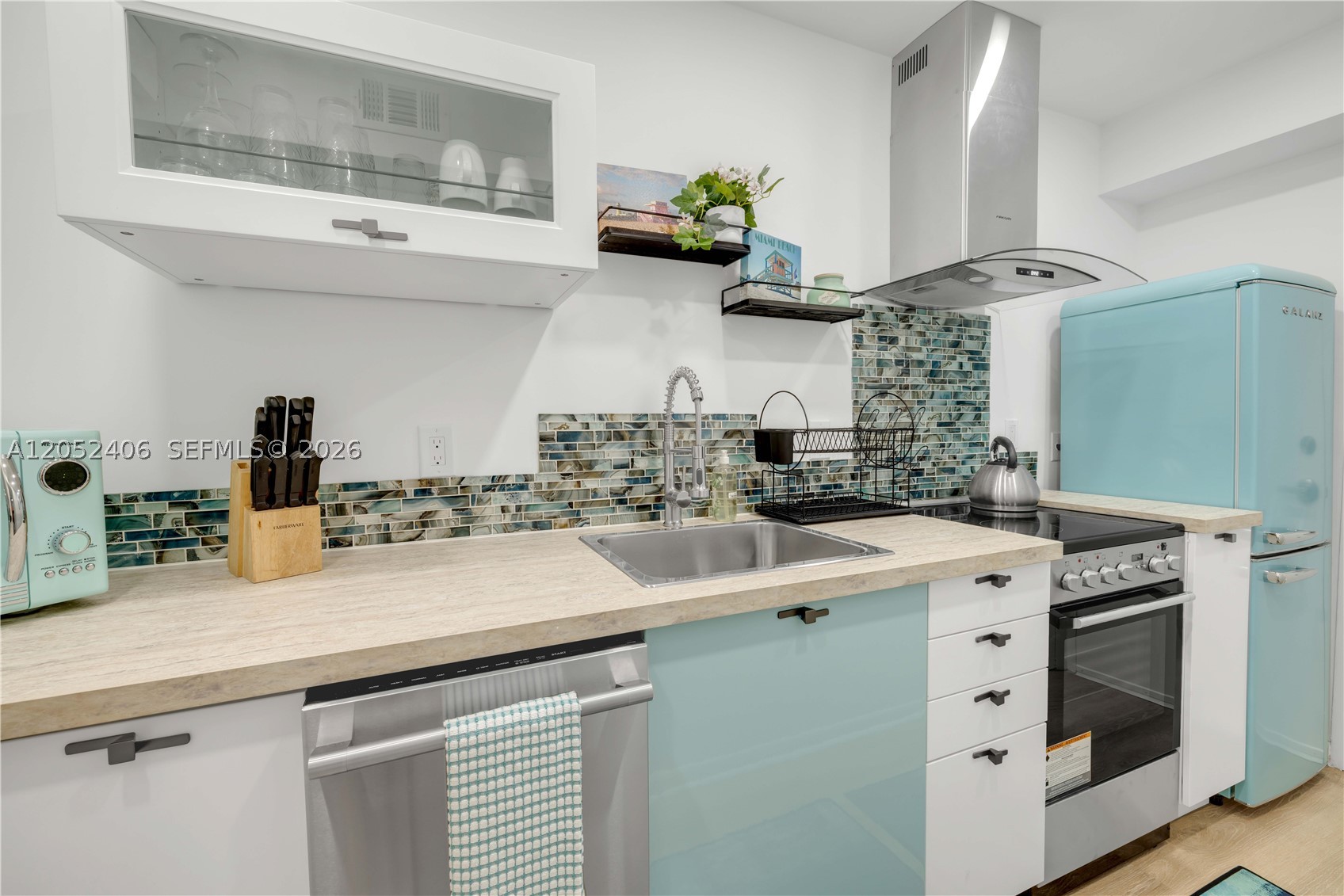 MIRADOR 1200 CONDO - Residential Lease