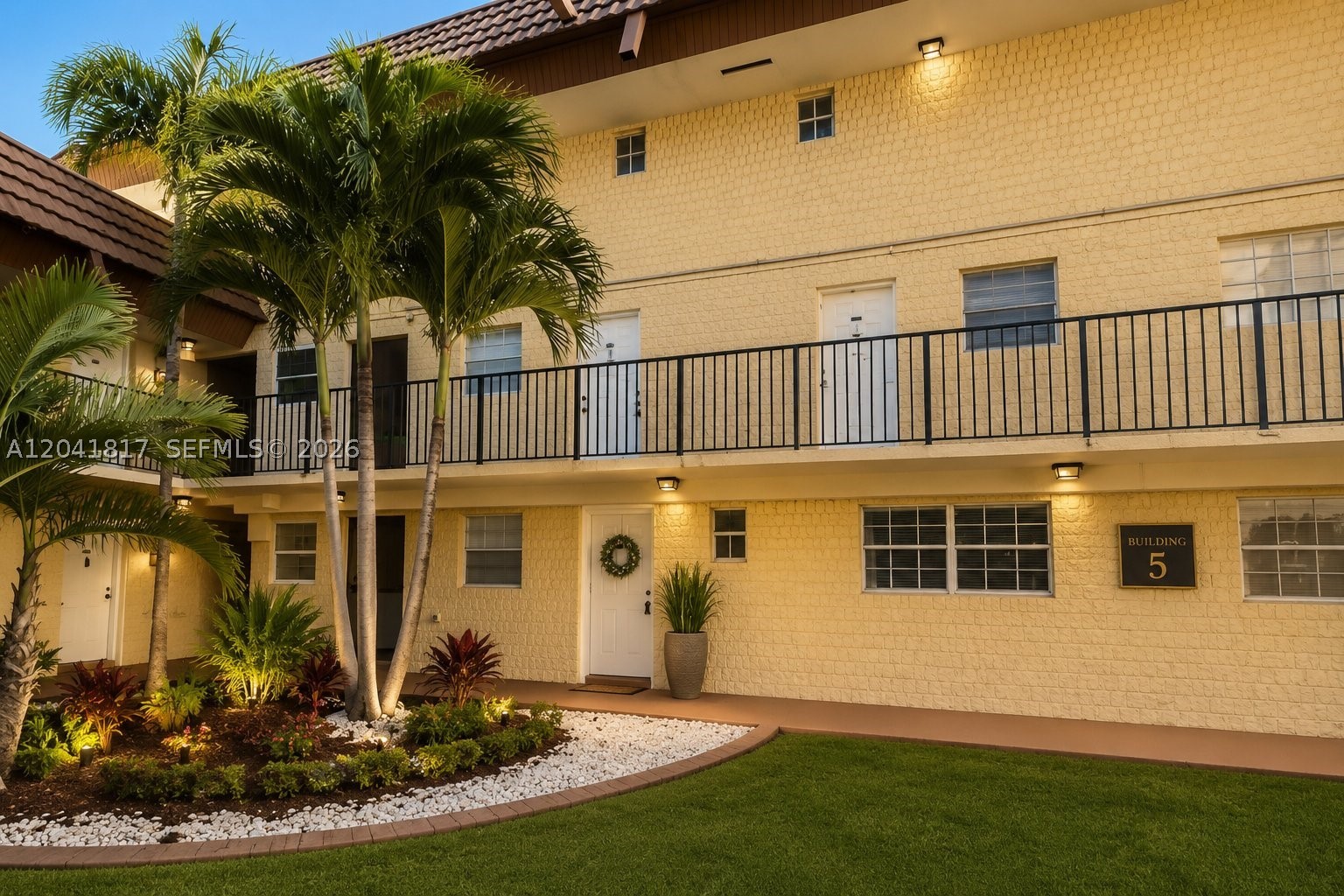 COURTYARDS AT KENDALL CON - Residential