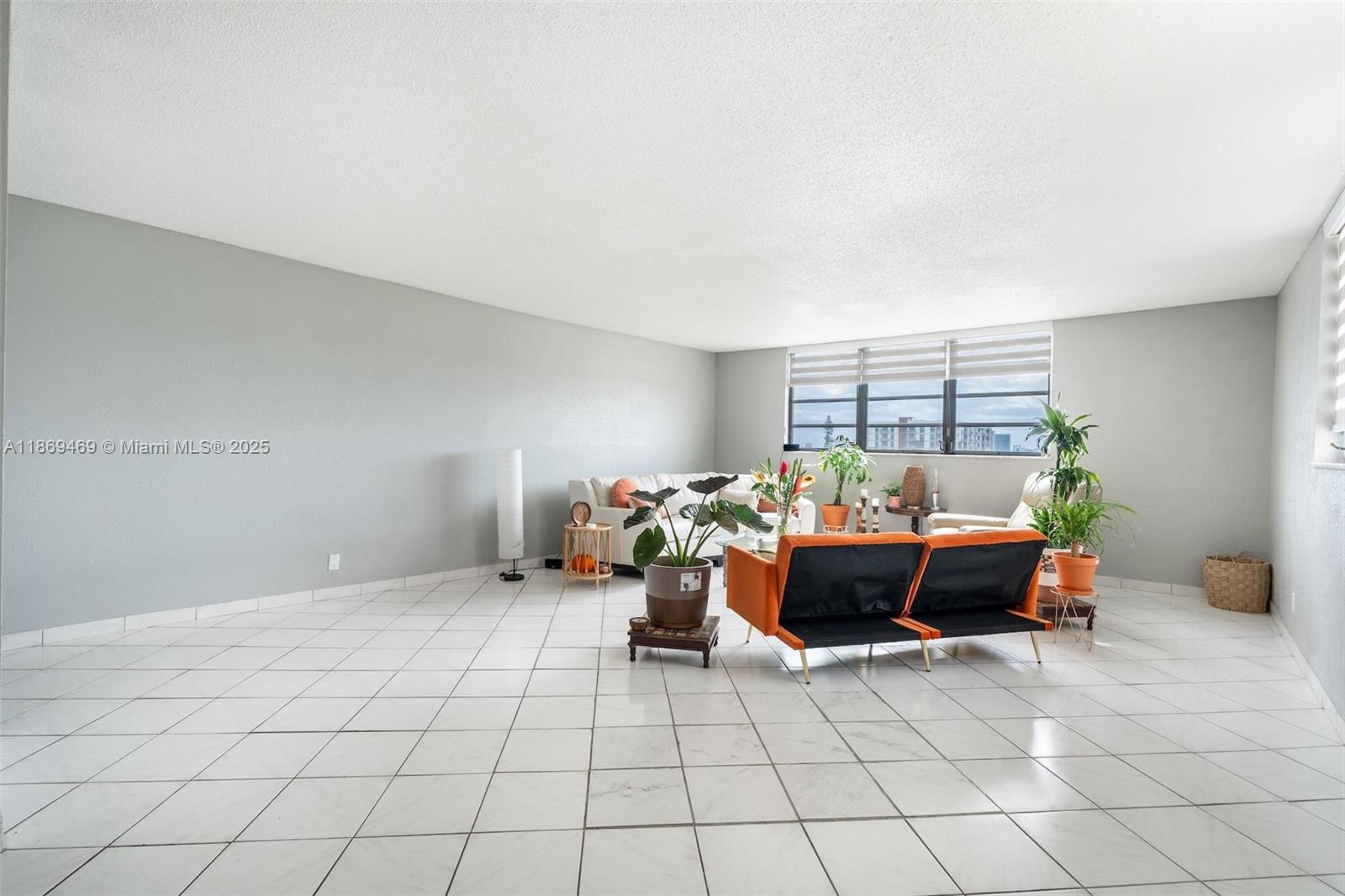 TELSTAR - Residential