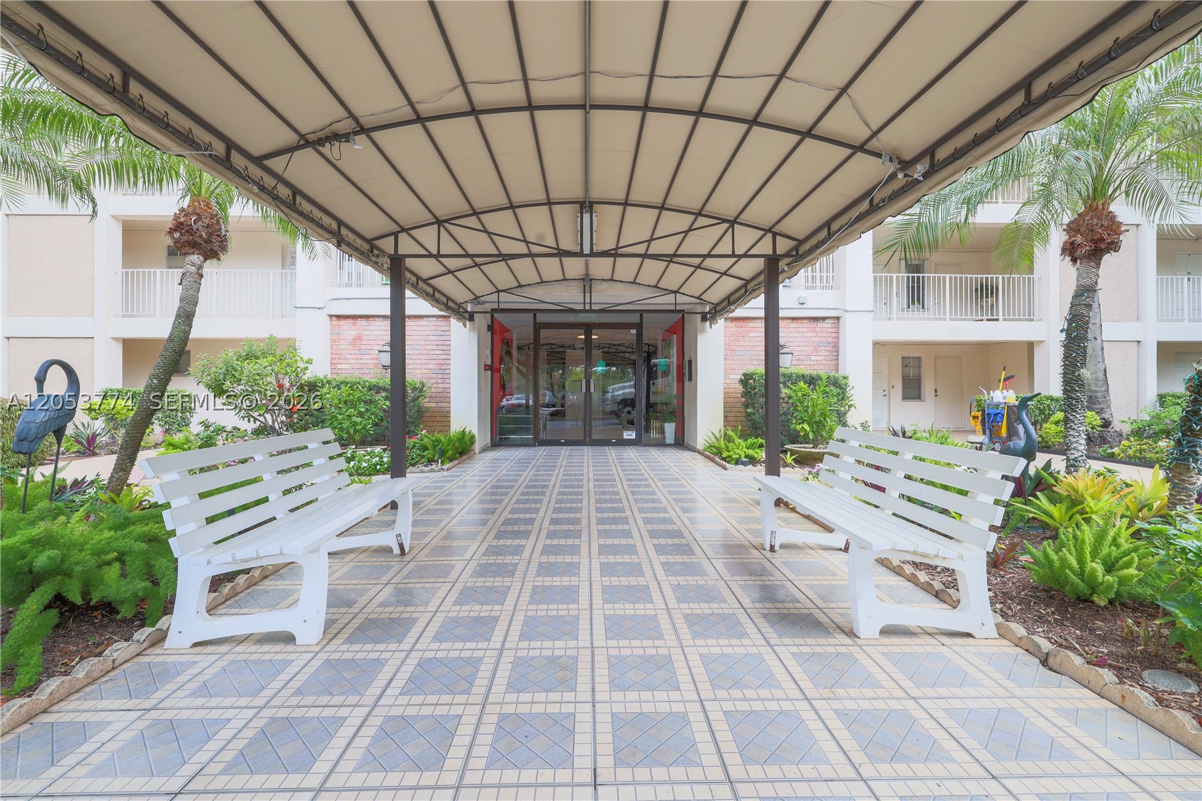 NO 21 PALM-AIRE COUNTRY C - Residential