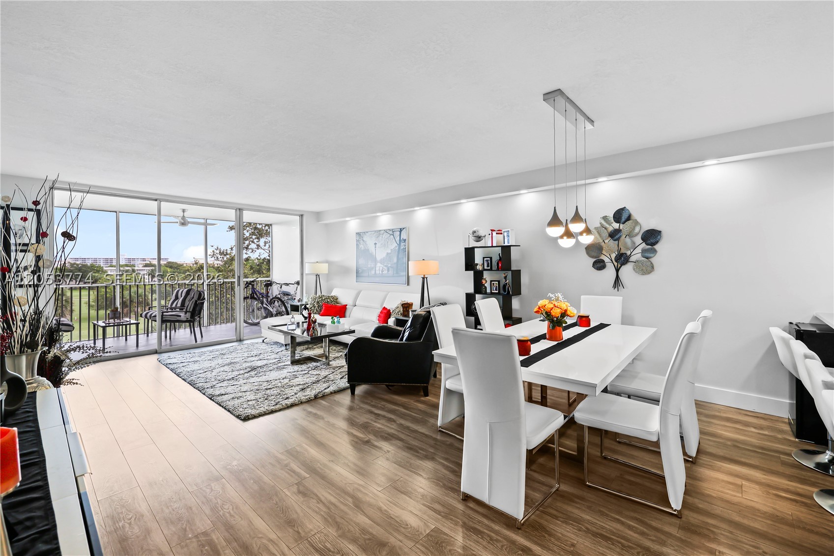 NO 21 PALM-AIRE COUNTRY C - Residential