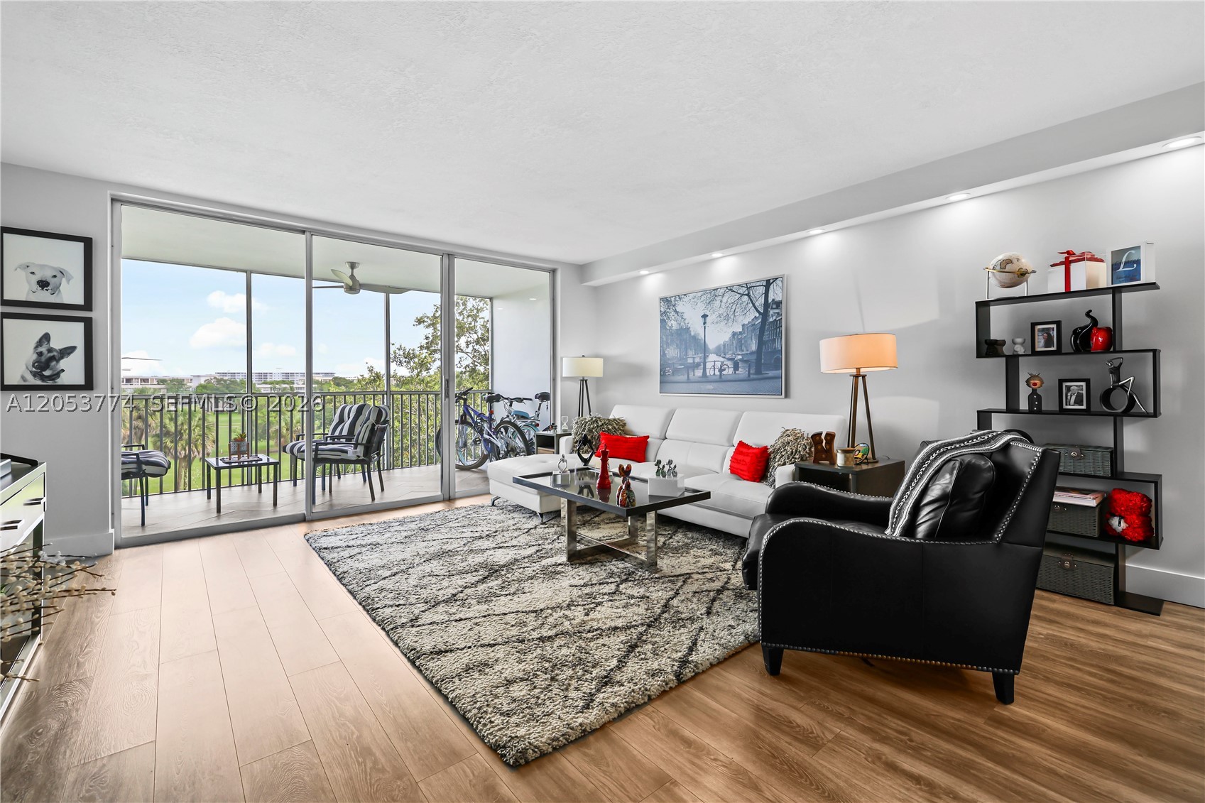 NO 21 PALM-AIRE COUNTRY C - Residential