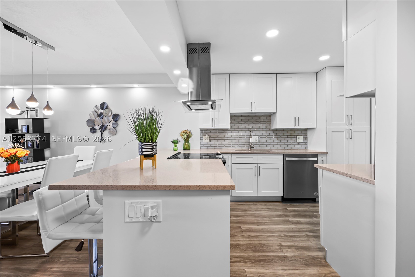 NO 21 PALM-AIRE COUNTRY C - Residential