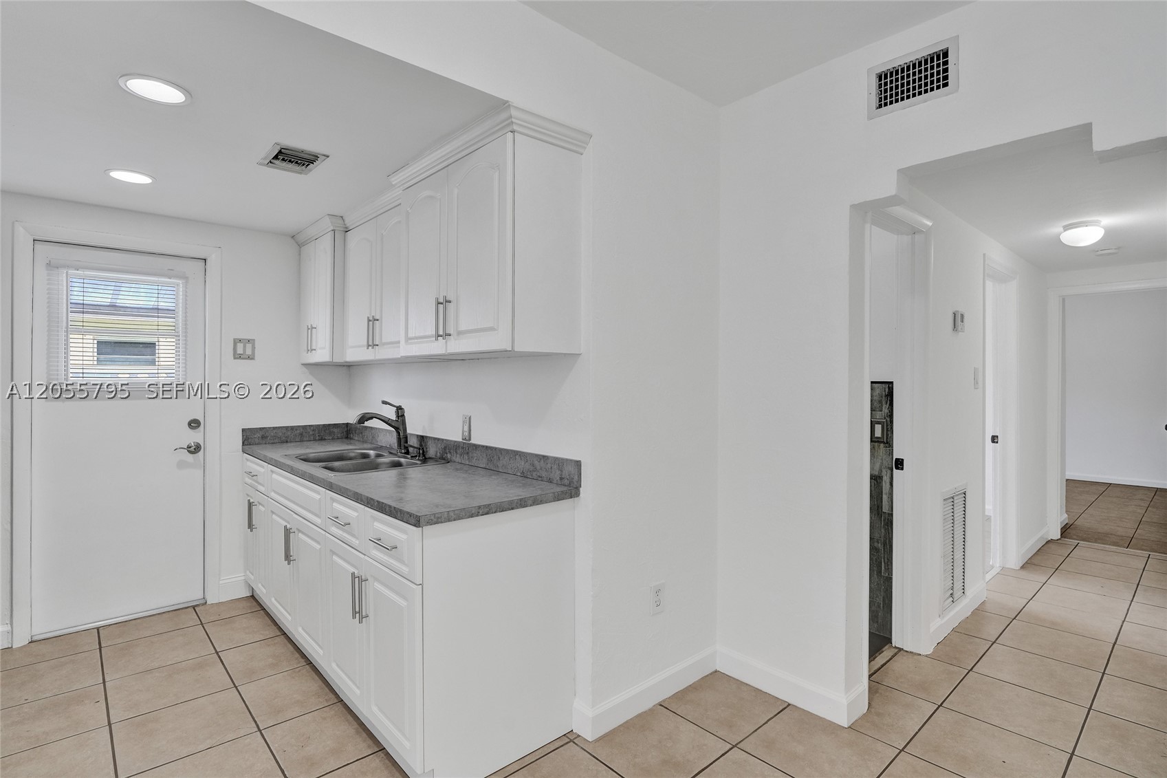 CENTRAL PARK - Residential Lease