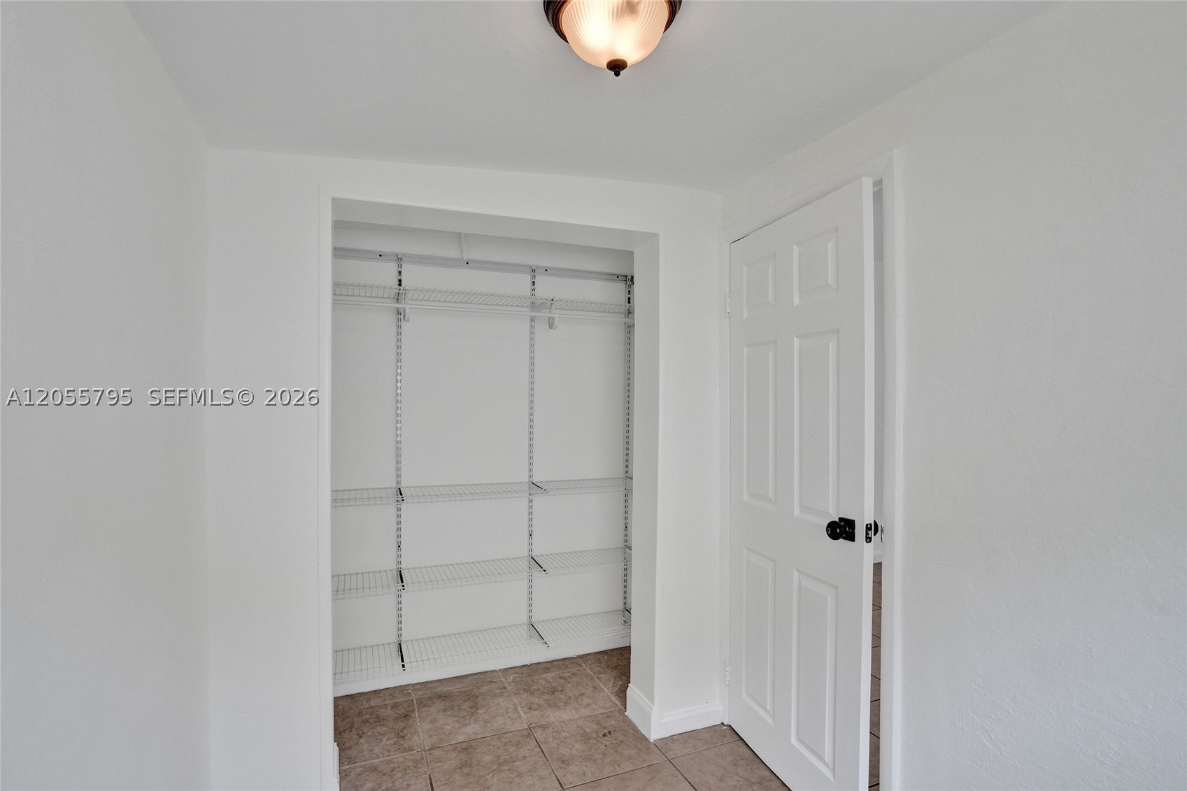 CENTRAL PARK - Residential Lease