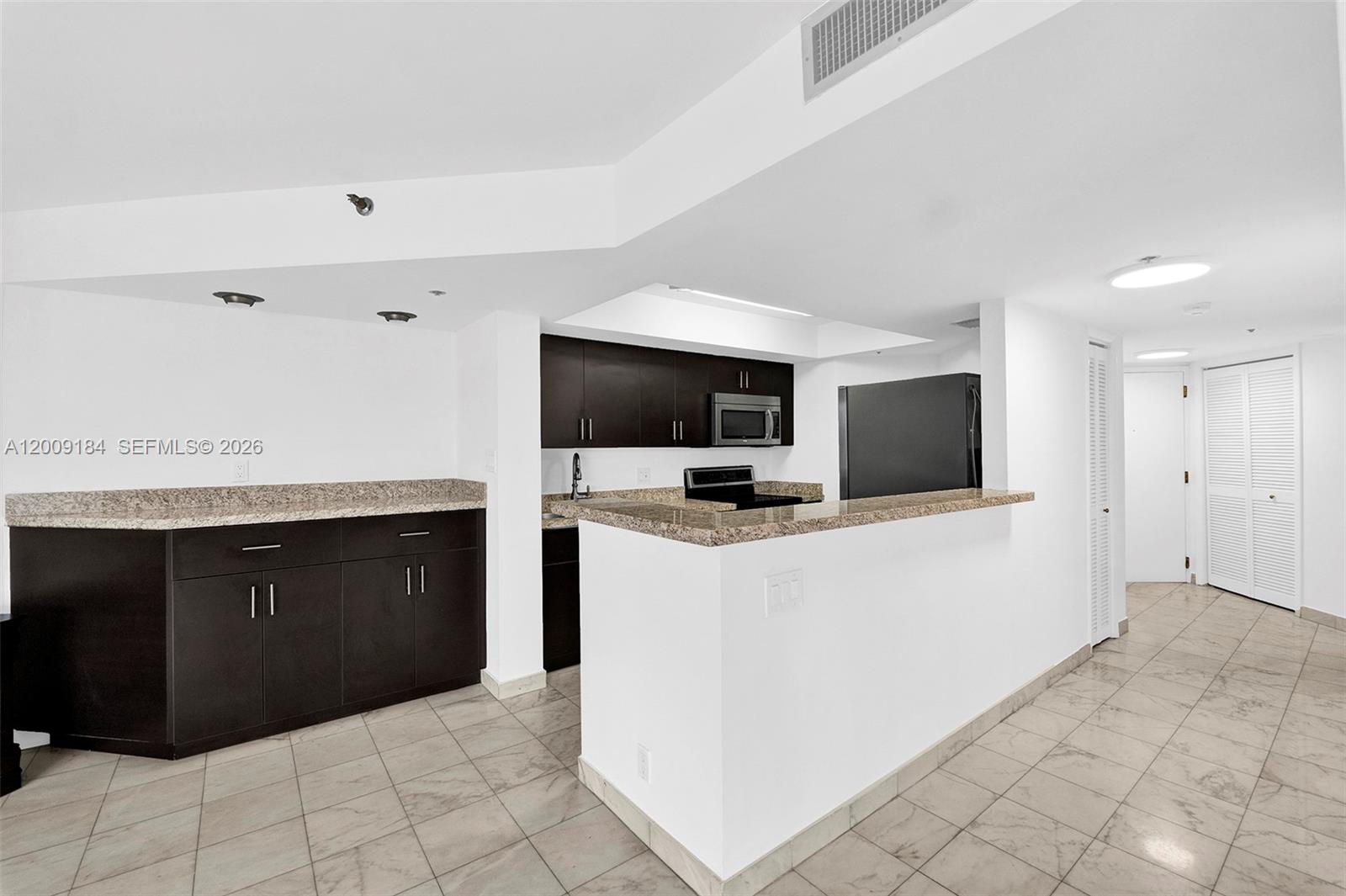 ANCHOR BAY CLUB CONDO - Residential