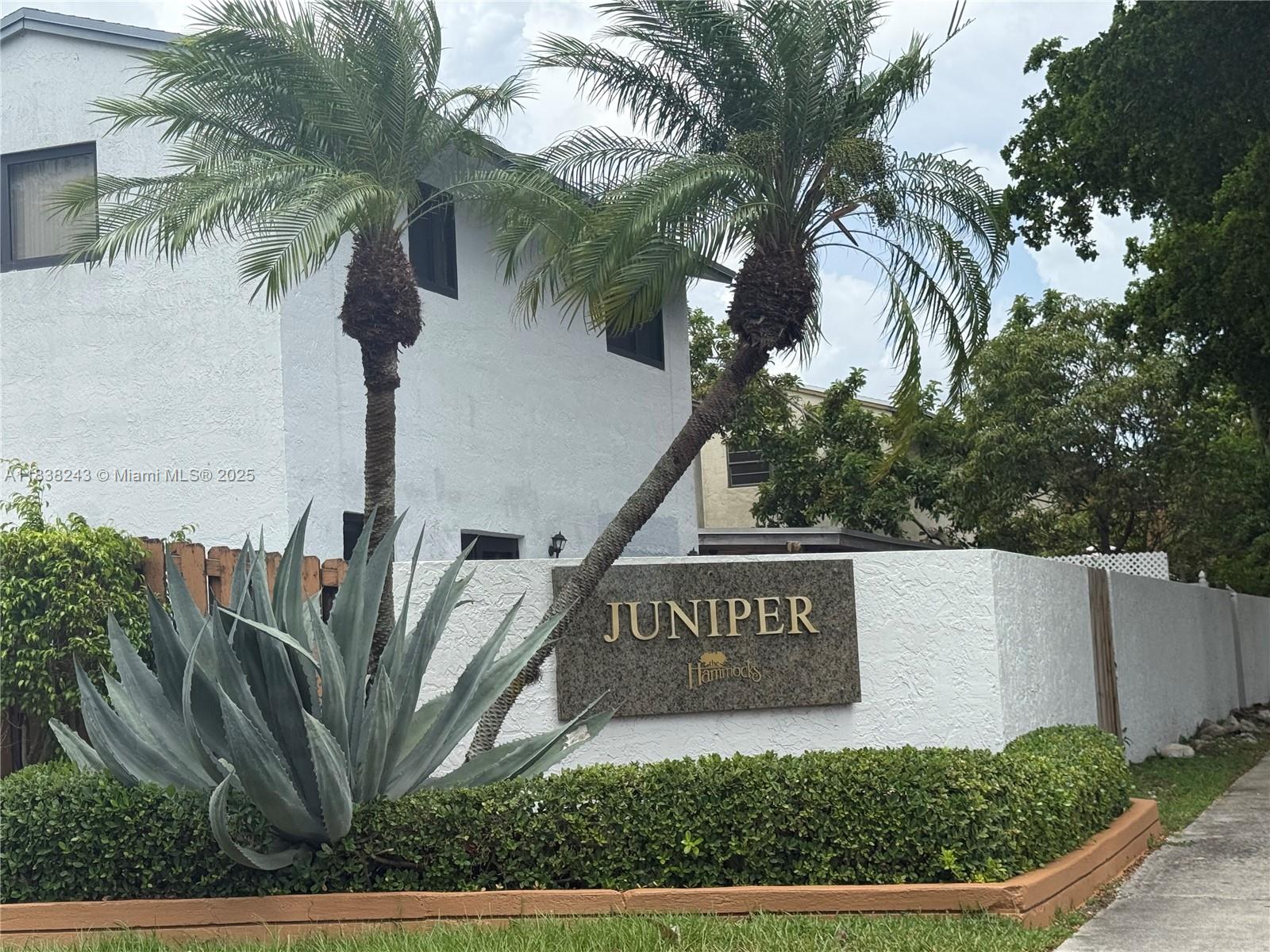 JUNIPER AT THE HAMMOCKS - Residential