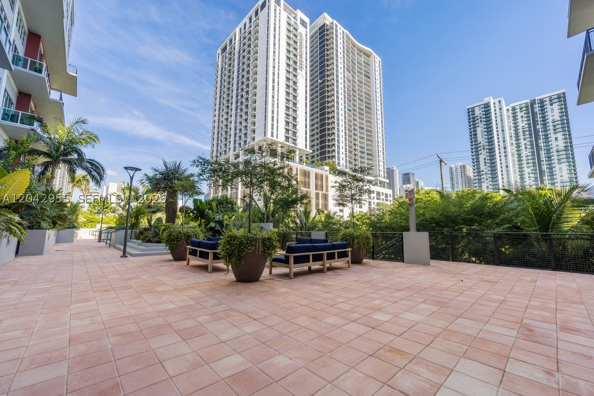 PARC LOFTS CONDO - Residential