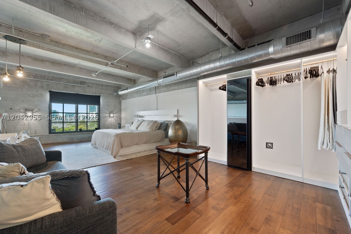 PARC LOFTS CONDO - Residential