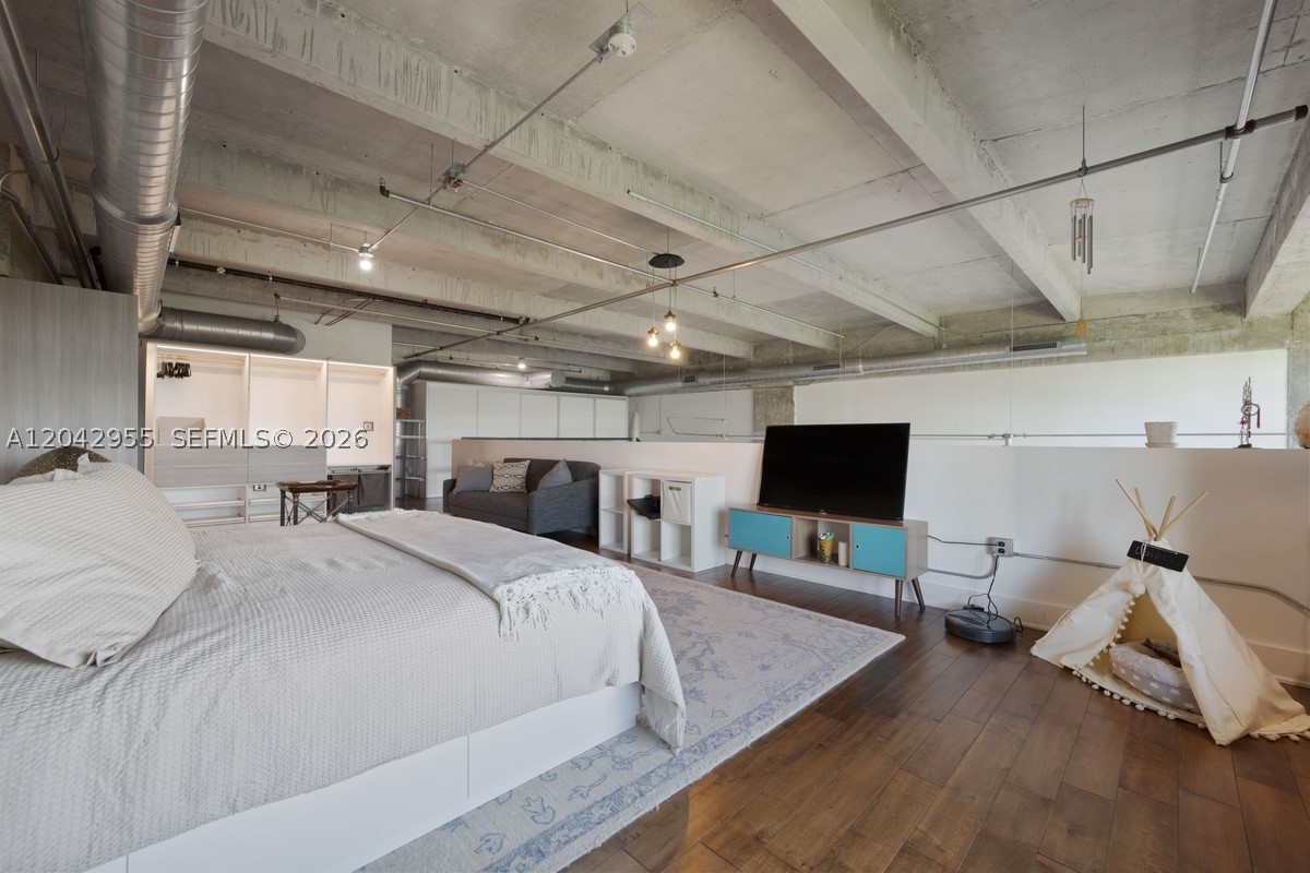 PARC LOFTS CONDO - Residential