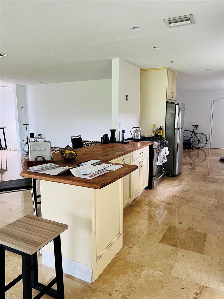 BEL AIRE SEC 5 - Residential Lease