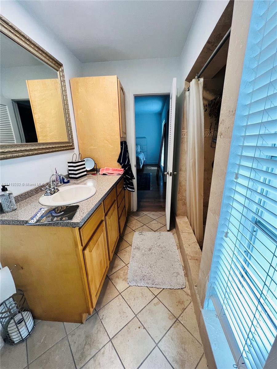 BEL AIRE SEC 5 - Residential Lease