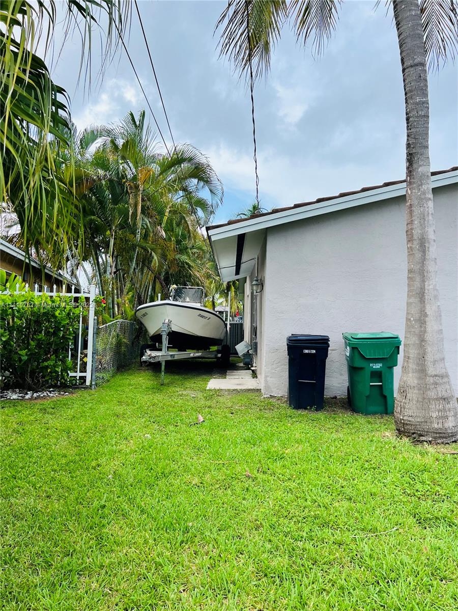BEL AIRE SEC 5 - Residential Lease