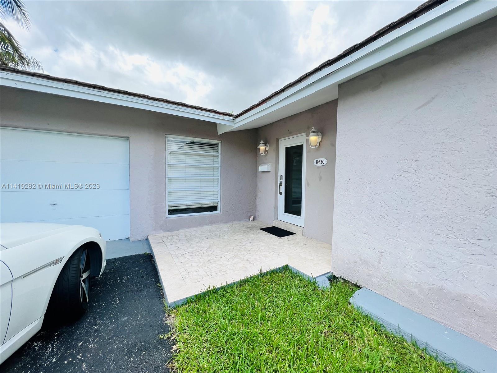 BEL AIRE SEC 5 - Residential Lease