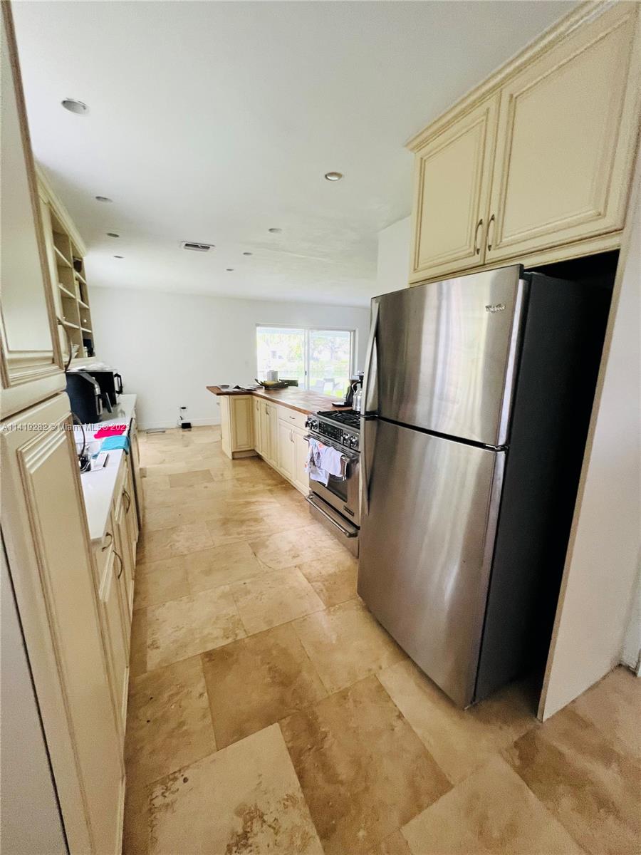 BEL AIRE SEC 5 - Residential Lease