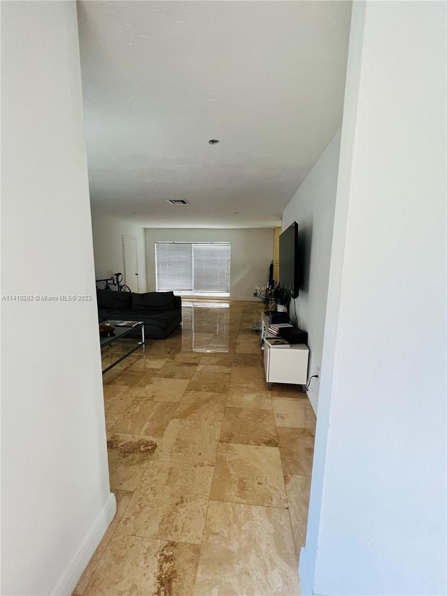 BEL AIRE SEC 5 - Residential Lease