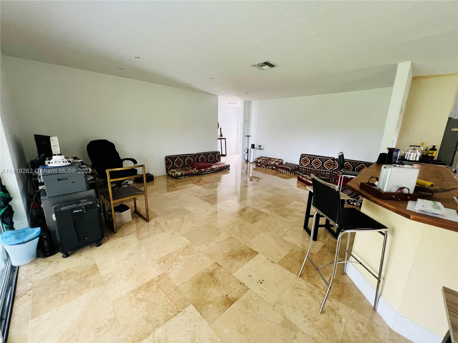 BEL AIRE SEC 5 - Residential Lease