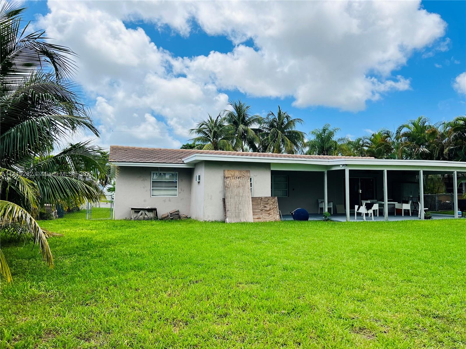 BEL AIRE SEC 5 - Residential Lease