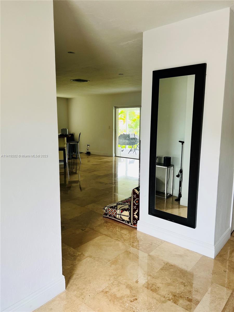 BEL AIRE SEC 5 - Residential Lease