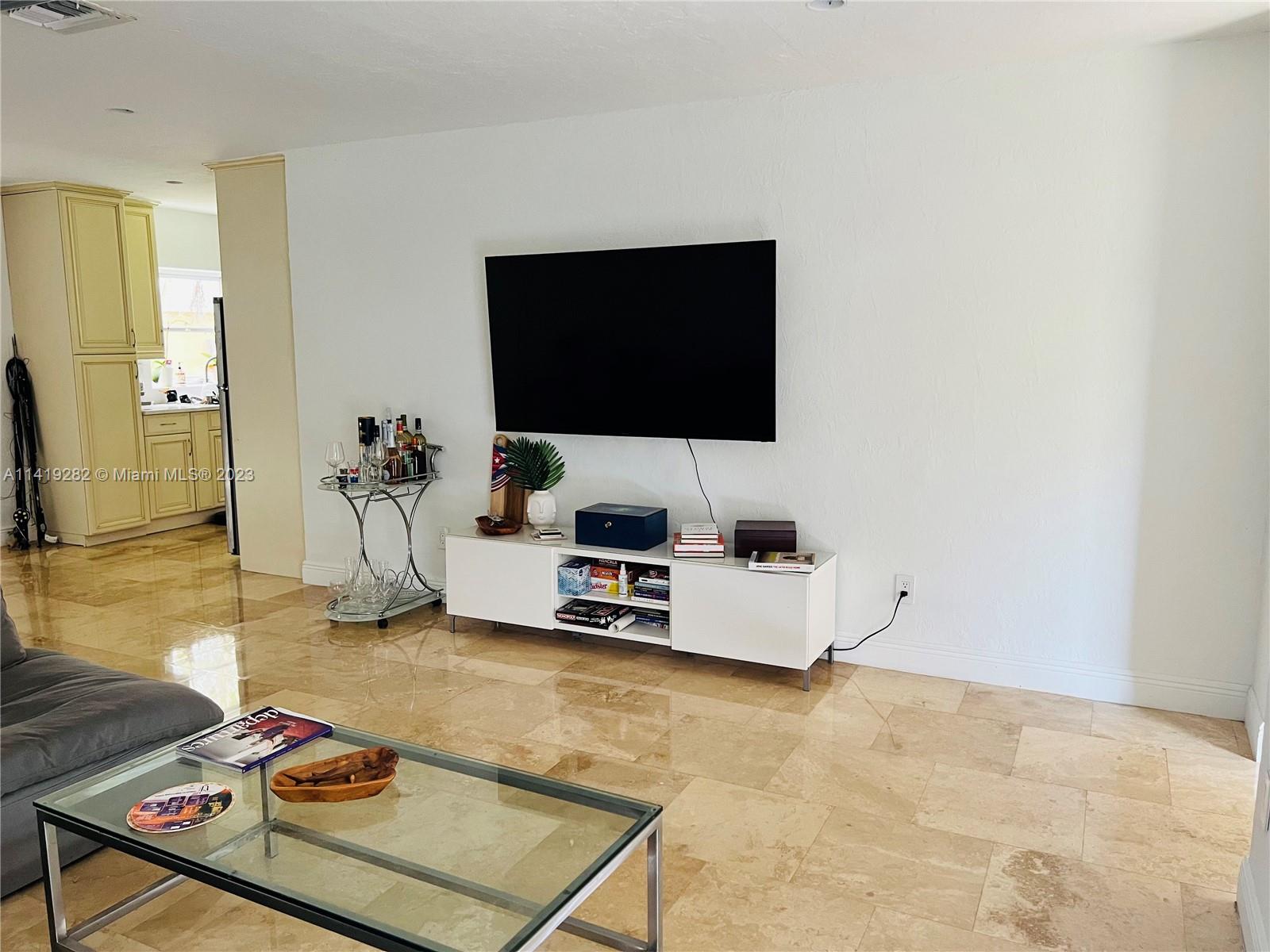 BEL AIRE SEC 5 - Residential Lease