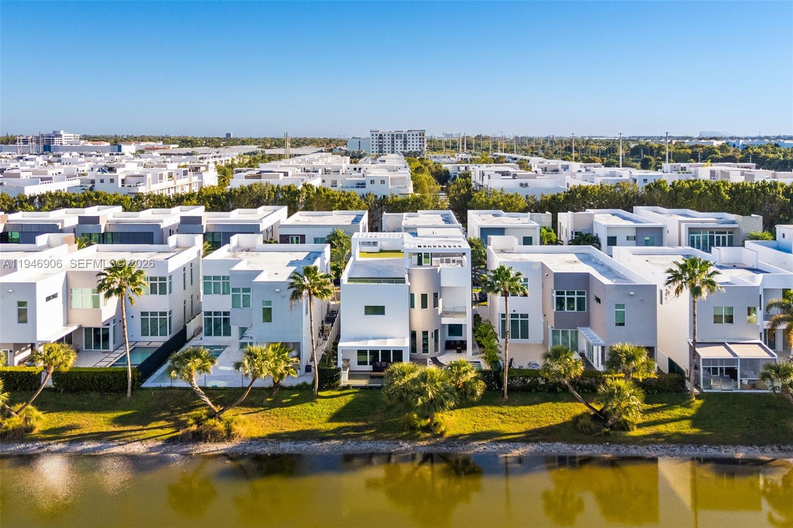 GRAND FLORIDIAN ESTATES - Residential