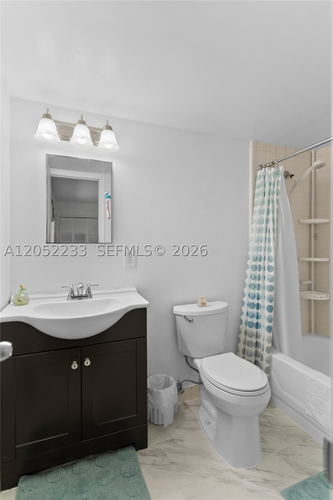 HARBOUR HALL CONDOS - Residential